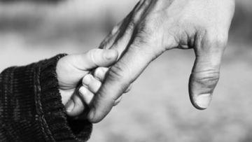 Meskipun Kita Tidak di Dunia yang Sama, Tapi Aku Akan Selalu Mengenangmu di Dalam Hatiku Selamanya, Ayah!