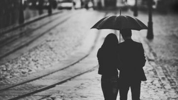 Aku Mati-matian Mengubur Rindu Supaya Membusuk, tapi Sekarang Rindu Membuat Diriku Busuk