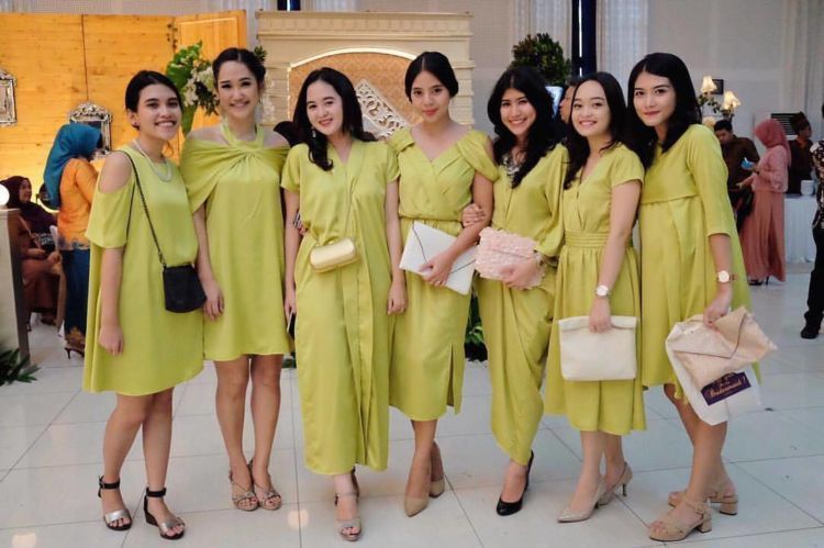 seragam bridesmaid