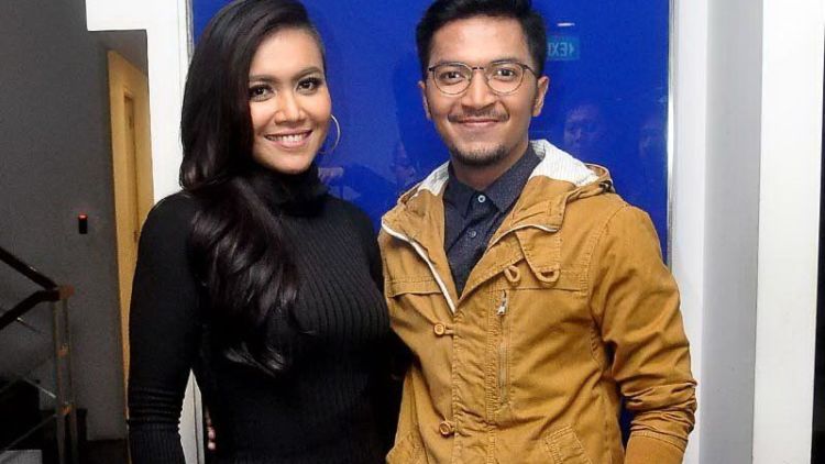 Kisah Cinta Denada dan Ihsan Tarore: Memilih Jodoh Itu Sesuatu yang Serius, Tak Perlu Terburu Waktu