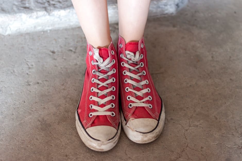 5 Karakter Cewek Berdasarkan Sepatu Favoritnya. Kira-Kira, Kamu yang Mana?