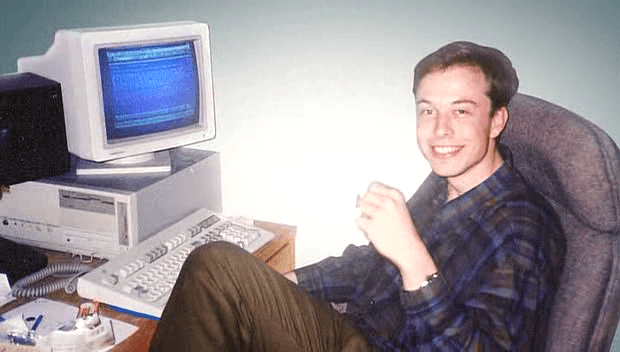 Elon sudah merampungkan proyek pertamanya - berupa game, di usia 12 tahun.