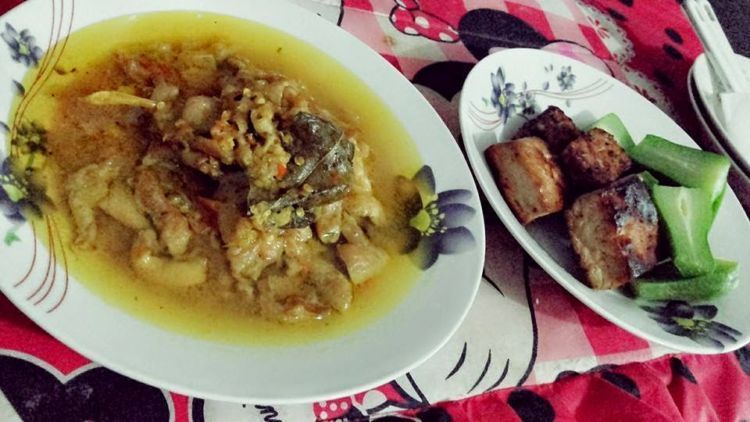 kulit ayam bumbu kuning