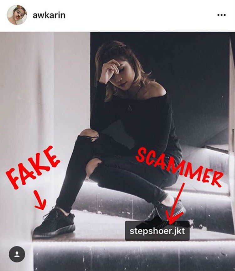 Sepatu palsu awkarin