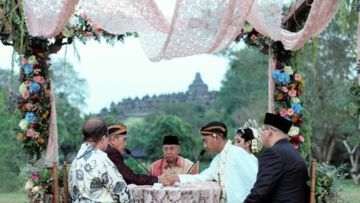 16 Inspirasi Pernikahan Berlatar Candi Borobudur dan Sawah. Unik dan Siapa Sih yang Nggak Ingin?
