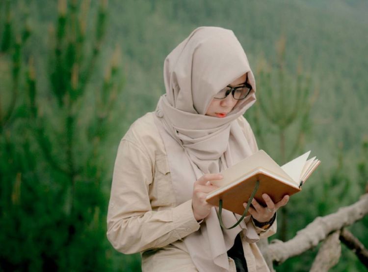 cantikmu itu berbeda
