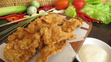 7 Kreasi Resep Olahan Kulit Ayam yang Praktis & Enak