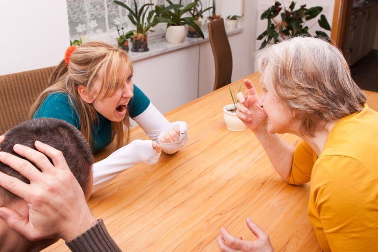 7 Konflik Umum dengan Mama Mertua Nanti. Ketahui Sekarang Agar Tak Kaget Kemudian 20 bisa jadi polemik