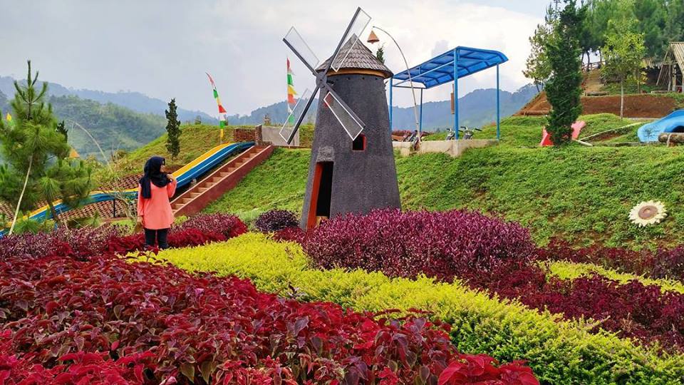 Barusen Hills, Tempat Wisata Romantis di Bandung Selatan yang Bisa Kamu Kunjungi Bersama Pasangan
