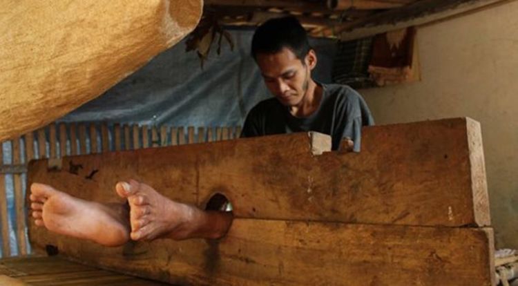 jangan bayangkan ini hanya terjadi di desa, di kota pun ada