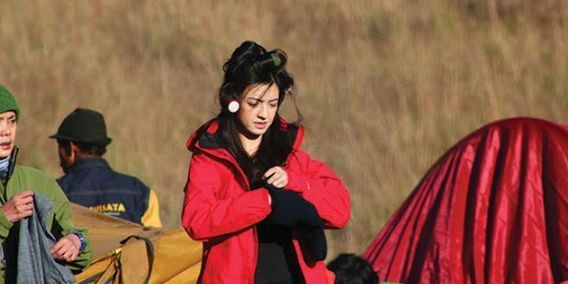 Girls, Ini Tips Make Up Natural Untuk Mendaki Gunung