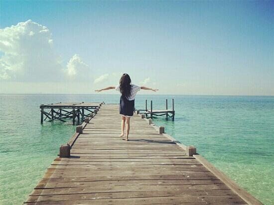 Pulau tujuan wisata internasional ini masih kukuh menjalankan tradisi