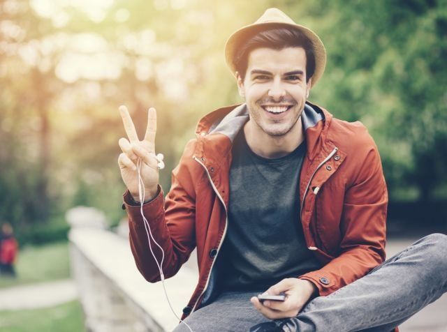 5 Kalimat yang Sering Diucapkan Cowok untuk Menunjukkan Kuatnya Mereka Ketika Tengah Patah Hati