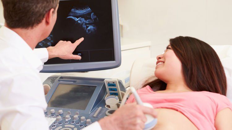 Menikah Baru 2 Minggu, Tapi Kata Dokter Sudah Hamil 1 Bulan. Kok Bisa? Begini Penjelasannya