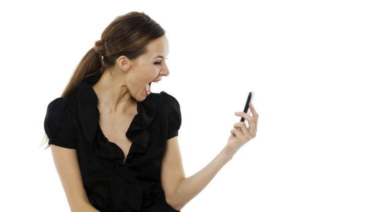 womanangryphone