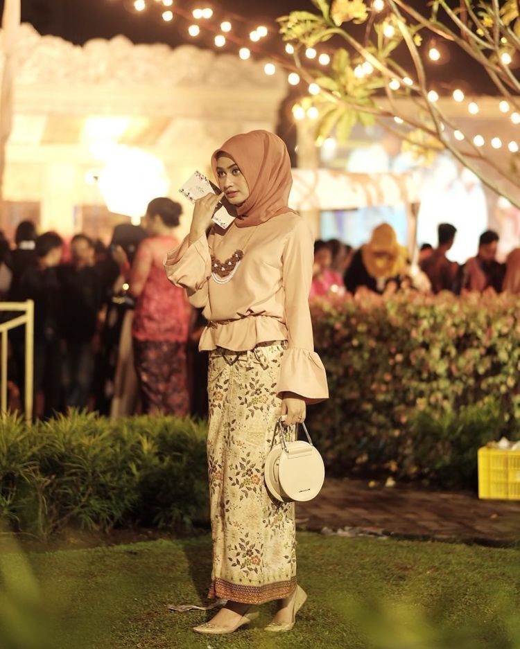 model kerutan di badan