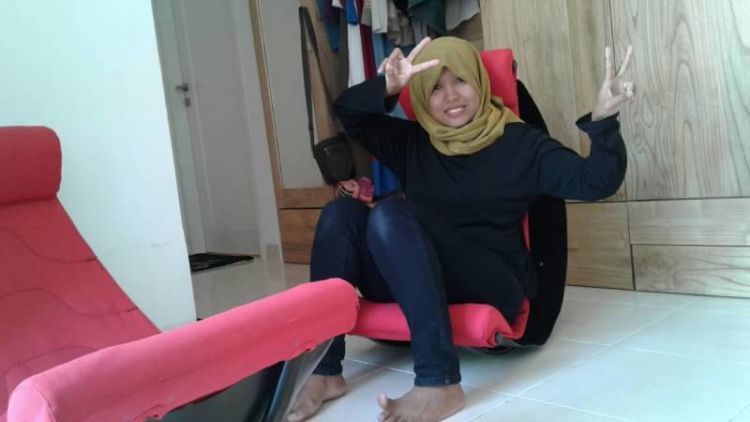 Tentang Pengakuan Cinta Yang Dusta