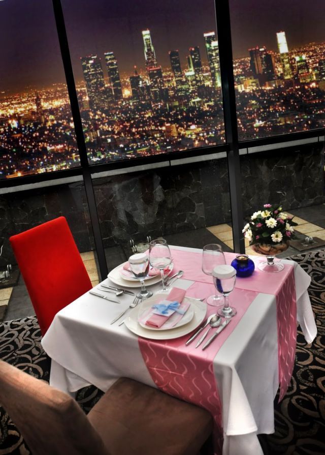 Merayakan valentine sekalian ngelamar pasanagan boleh juga