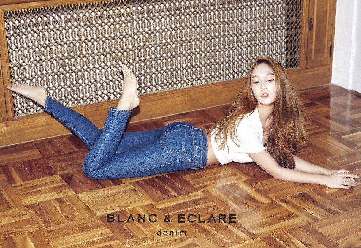 Bingung Mau Memilih Tren Penampilan? Cobain Saja Tiru Gaya Jessica Jung (Ex. Girl Band Girls Generation) Ini!