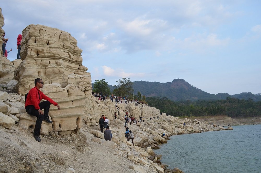 Nggak Cuma Dieng, 5 Destinasi Wisata di Wonosobo Ini Juga Bisa Memanjakan Matamu!