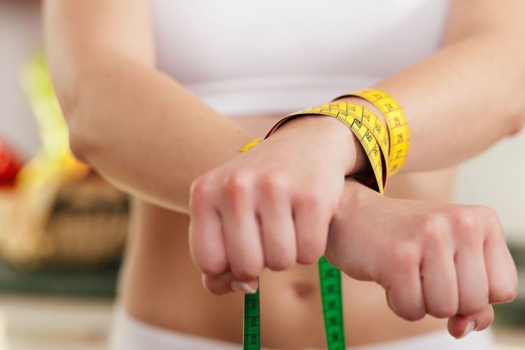 Rutin Minum Air Hangat Setelah Bangun Tidur, Khasiatnya dari Awet Muda Hingga BAB Teratur 17 buat diet juga bisa