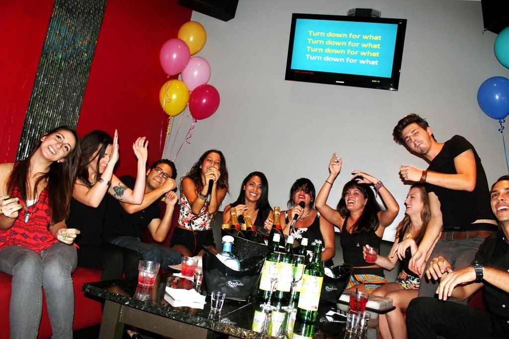 Karaoke.