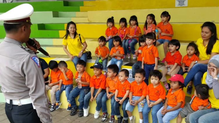 Buat Para Mamah Muda, Ini 15 Tempat Wisata Buat Calon Anak Cerdas yang Layak Kamu Kunjungi 32 Taman Lalu Lintas