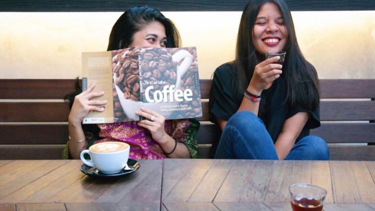 Ngobrol Greget Tanpa Gadget; Sebuah Ekspektasi yang Kini Susah Terealisasi