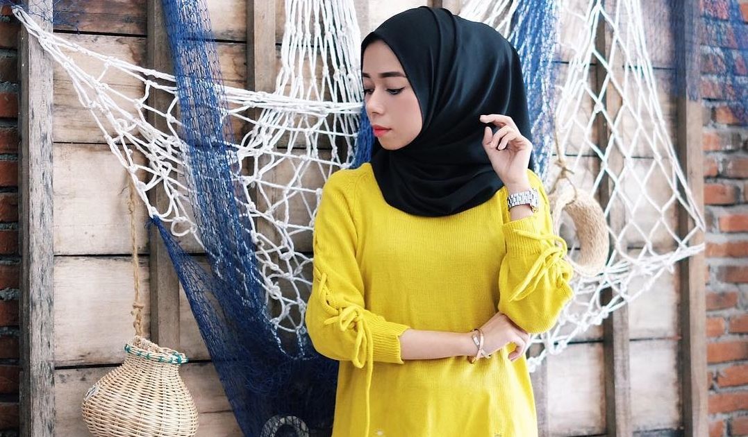 Cara Terbaik Memadupadankan Baju Warna Kuning  Biar Nggak 