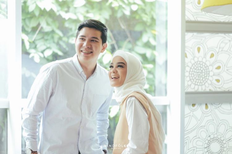 Sederhana Berbalut Ceria, Inilah 11 Foto Prewedding A la Haykal Kamil dan Tantri Namirah