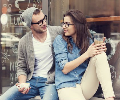 Fakta menunjukan cowok humoris lebih disukai oleh wanita