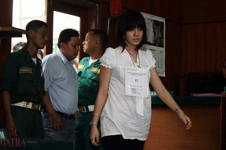 5 Seleb yang Nggak Ada Tampang Pakai Narkoba, Tapi Siapa Juga yang Nyuruh Menilai Orang dari Tampang 14 5 Seleb yang Nggak Ada Tampang Pakai Narkoba, Tapi Siapa Juga yang Nyuruh Menilai Orang dari Tampang