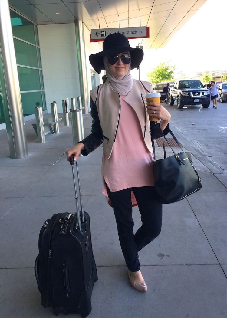 10 Airport Look yang Instagram-able Plus Mampu Menyamarkan Kelelahanmu dari Jalan-jalan