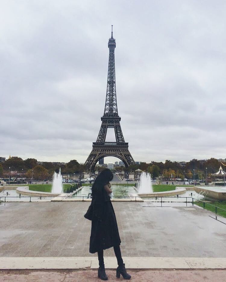 Mengenal Laras Sekar, Gadis Muda Indonesia yang Jadi Model di Paris Fashion Week 2017
