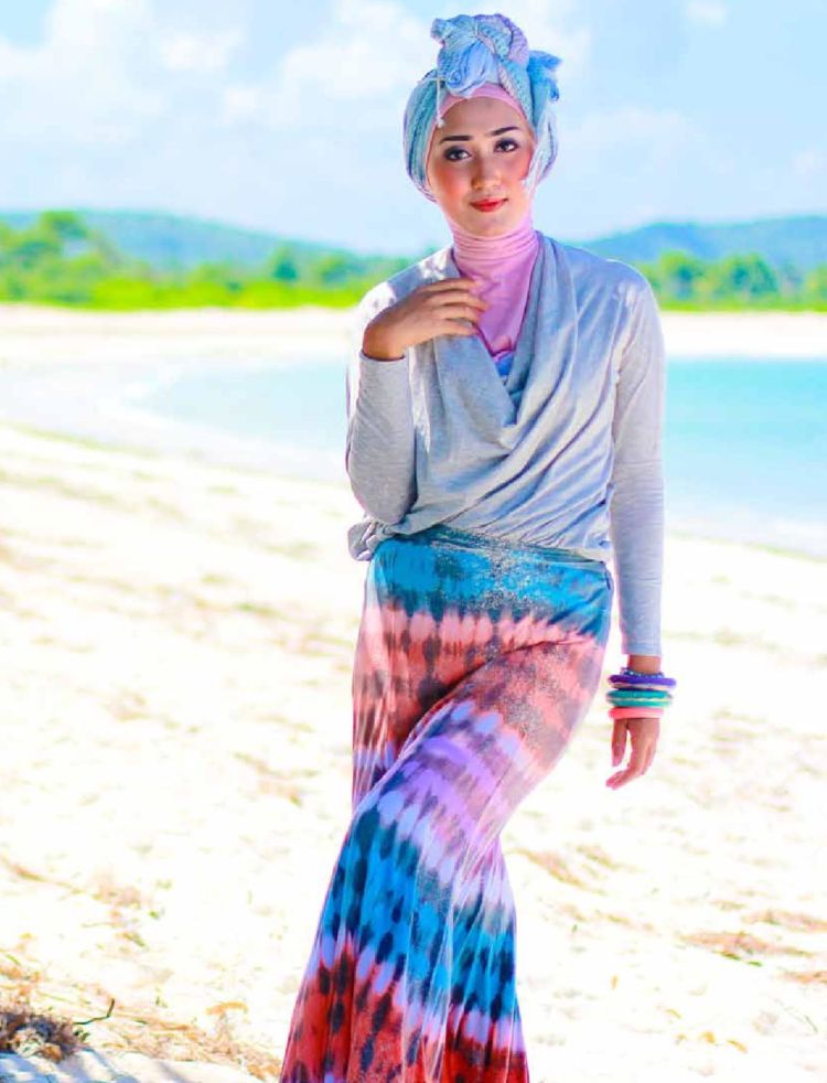  Dress  Code Pantai  Wanita Hijab Jilbab Voal