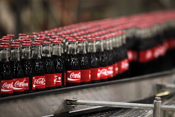 3 Fakta Coca-Cola yang Perlu Kamu Tahu. Meski Ada Di Mana-mana, Minuman Ini Sebenarnya Misterius Lho
