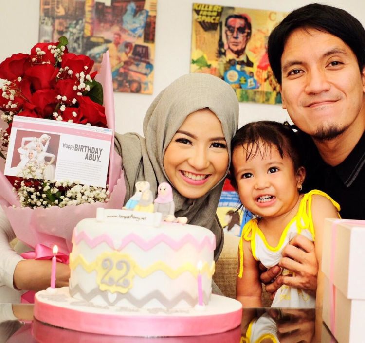 Pasangan Seleb Muda Ini Sudah Lama Menikah Tapi Tetap Harmonis, Nggak Asal Minta Cerai