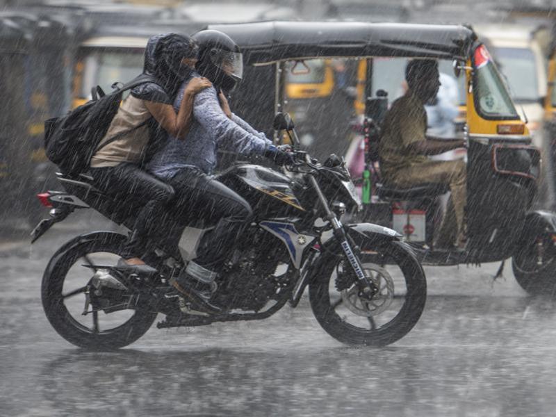 Meski Hal Ini Lumrah Bagi Cowok, Tapi Bagi Cewek Ini Sangat Lucu dan Bikin Mereka Makin Jatuh Cinta!