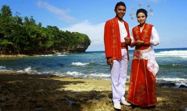 Biar Nggak Ada yang Ngejekin ‘Raja Kodok’ Lagi, Kamu Harus Kenal Baju Adat Maluku Ini!