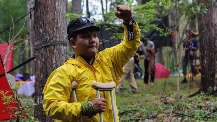 Si Pemimpi Hebat, Irfan Ramdhani. Karena Keterbatasan Bukanlah Halangan untuk Terus Mendaki Gunung