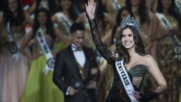 Keanggunan 8 Miss Universe Mengenakan Kebaya dari Tahun Ke Tahun. Inikah Bidadari Dunia?