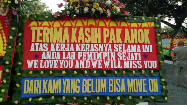 14 Karangan Bunga Unik untuk Ahok-Djarot dari Pendukungnya, Semoga Tidak Larut dalam Kekalahan