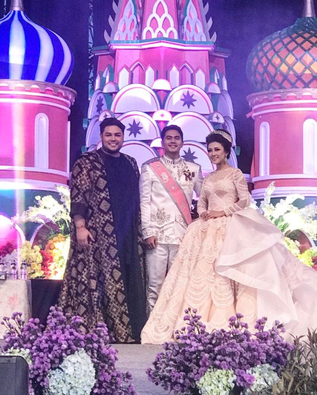 Diakui Oleh Daily Mail, Gaun Pengantin Rancangan Indonesia ini Jadi Gaun Paling Popular di Instagram. Sebagus Apa Sih?