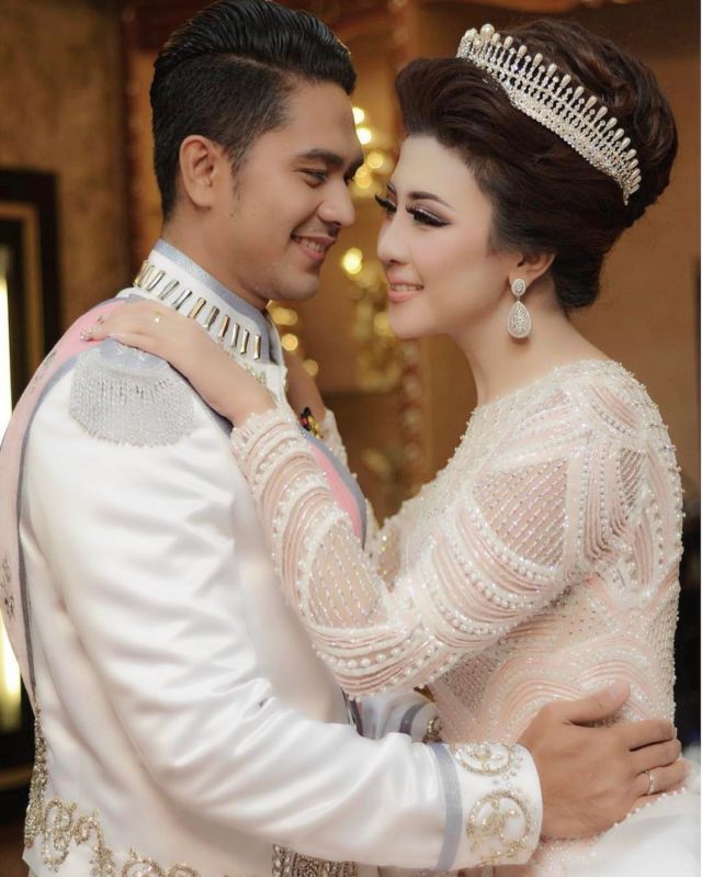 Diakui Oleh Daily Mail, Gaun Pengantin Rancangan Indonesia ini Jadi Gaun Paling Popular di Instagram. Sebagus Apa Sih?
