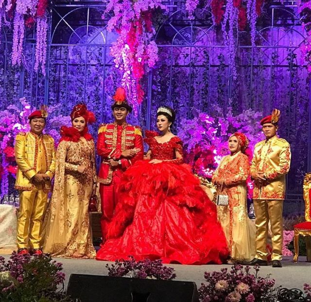 Diakui Oleh Daily Mail, Gaun Pengantin Rancangan Indonesia ini Jadi Gaun Paling Popular di Instagram. Sebagus Apa Sih?