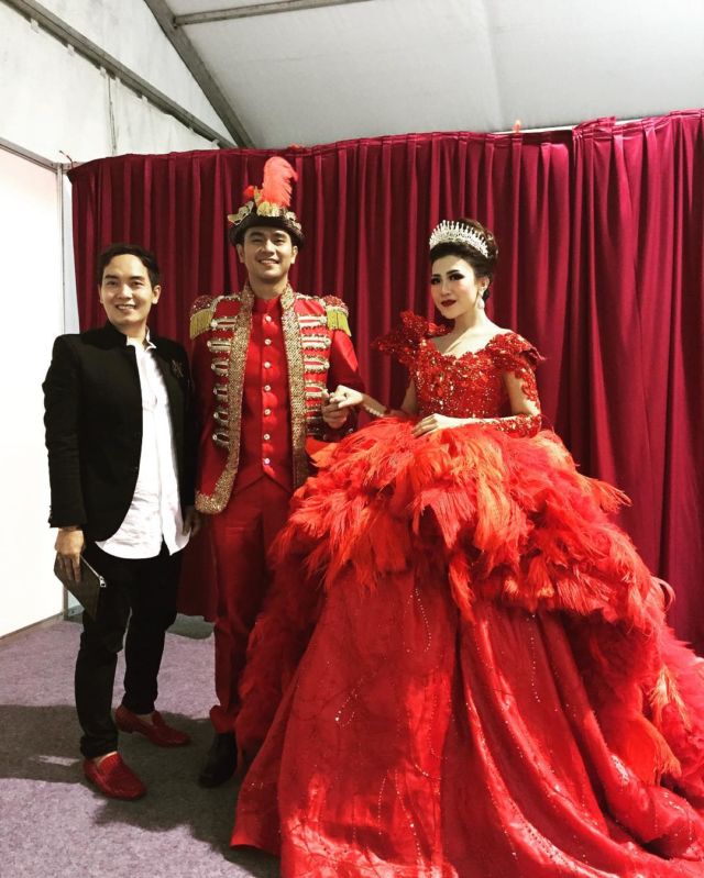 Diakui Oleh Daily Mail, Gaun Pengantin Rancangan Indonesia ini Jadi Gaun Paling Popular di Instagram. Sebagus Apa Sih?