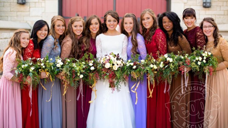 14 Inspirasi Gaun Bridesmaid Aneka Warna Kata Siapa Seragam Harus