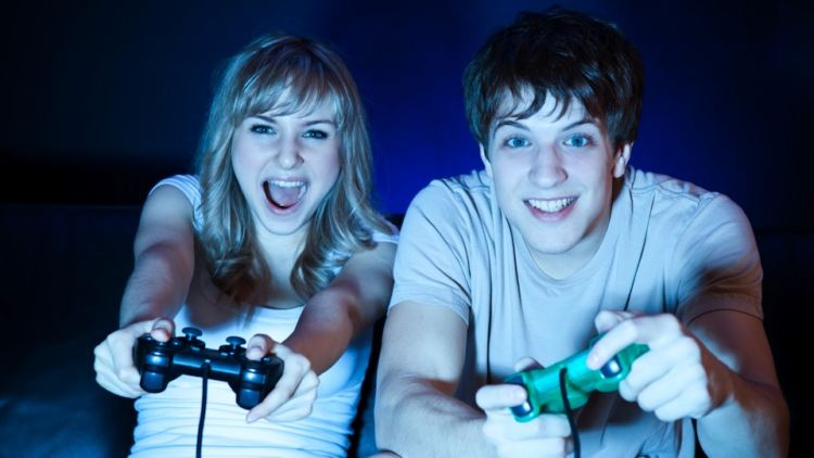 Tips Menghadapi Pacar Seorang Gamers, Gausah Takut Punya Pacar Penggila Game !