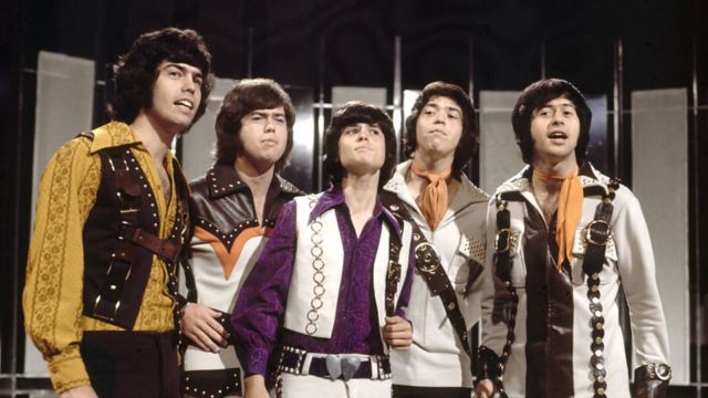Mulai Dari Ketampanan Personil Sampai Kesetiaan Fans, Ini Dia A-Z Tentang Boy Band di Dunia Hiburan!