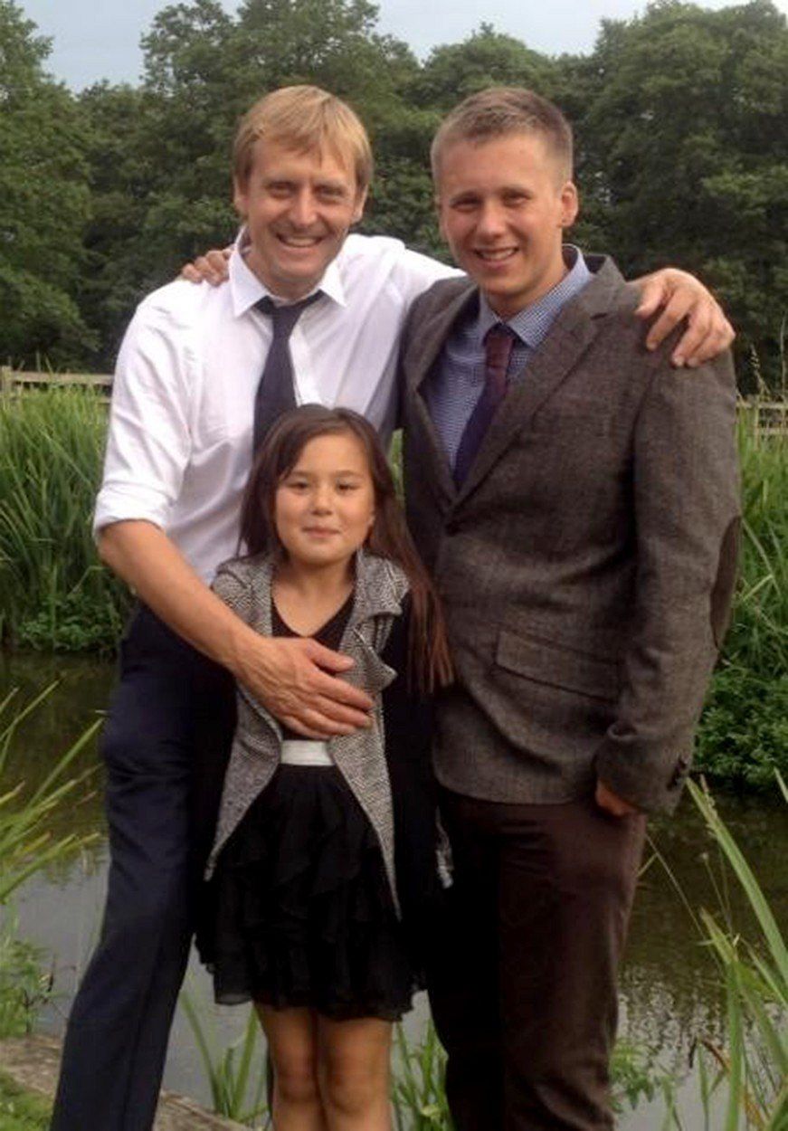 Simon Watson Punya Lebih Dari 800 Anak. Kalau Dihitung-hitung, Dia Punya Anak Setiap Minggu! 10 Simon Watson Punya Lebih Dari 800 Anak. Kalau Dihitung-hitung, Dia Punya Anak Setiap Minggu!